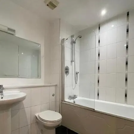Stylish Two Bed In The Heart Of The 아파트 버밍엄